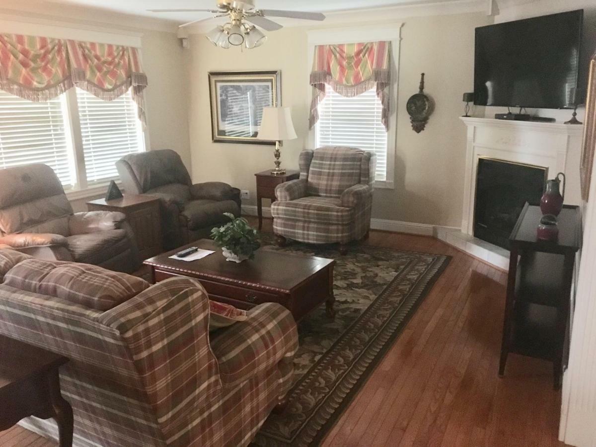 Downtown Abode In The Heart Of The Bourbon Trail Βίλα Lebanon Εξωτερικό φωτογραφία
